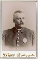 Nice 1880's - 90's Manchester, New Hampshire Policeman Photo with Early Arched-Top Radiator Badge