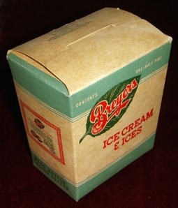 Unused 1940s Breyers' Ice Cream Half-Pint Box