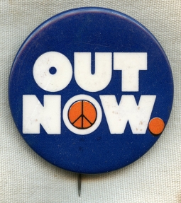 Important Anti-War Peace Pin from the "March on the Mall" 4/24/71 in Washington, D.C.