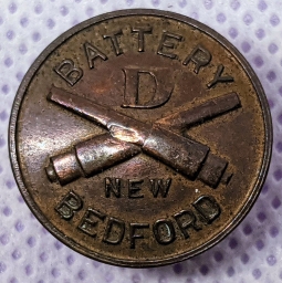 Great Old Ca 1900 New Bedford Coastal Artillery Defenses Battery D Bronze front Lapel Badge