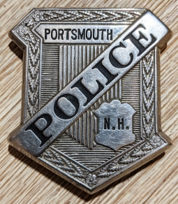 Gorgeous Circa 1900 Portsmouth NH Police Radiator Badge
