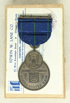 Nice WWII US Navy Expert Rifleman Medal Wrap Brooch with Named Shipping Box