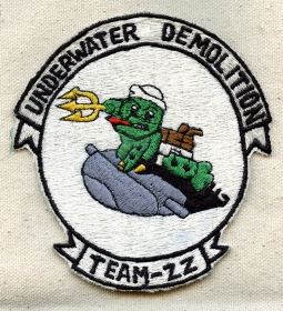 80s-90s Philippine Made USN UDT Underwater Demolition Team 22 Pocket Patch. Slightly Larger Example