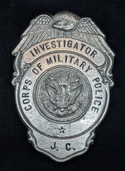 Great WWII Army Corps of Military Police INVESTIGATOR Badge in Wartime Shortages Silver Plated White