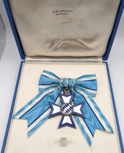 Ext Rare 1957 Bavarian State Order of Merit Women's Award in 925 Silver Cased by Gebruder Hemmerle