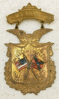 Nice 1900 UCV Reunion Souvenir Badge from Louisville Kentucky
