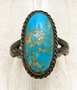 Lovely Simple Navajo Turquoise & Sterling Ring with Large Oval Stone Sz7.5