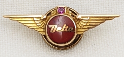 Late 1956s Delta Airlines 5Year Service Wing in 10K Gold by Balfour