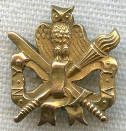 Lovely ca 1910s-1920s New York Turn Verein Member Lapel pin in 10K Gold