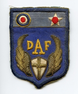 Beautiful ca 1943 Italian Made USAAF Desert Air Force Shoulder Patch Thick Bullion & Silk Embroidery