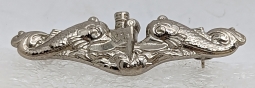 Mid 1950s USN Enlisted Submariner Cap Size Dolphin by GEMSCO in Rhodium Plated Sterling