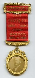 Rare 1898 Pinkerton's National Detective Agency Event Badge Celebrating the Old District in Boston