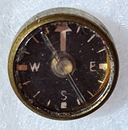 WWII USAAF USN Extra Small Escape & Evasion Miniature Compass 1/2" in Diameter