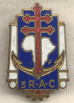 Circa 1953 3rd Colonial Artillery Regiment Badge/Insigne 3eme RAC