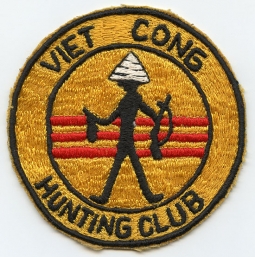 Late 1960s Viet Cong Hunting Club Novelty US Army / USN Variant Patch Made in the Philippines