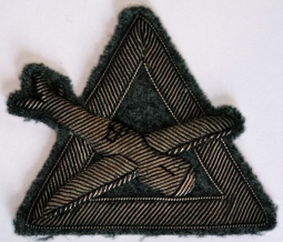 ID'd Very Rare WWII UK Women's Junior Air Corps WJAC BULLION Officer's Hat Badge
