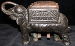 Great 1920s Vintage Cast Iron Elephant Mechanical Cigarette Dispenser Type IV without Base or Tray