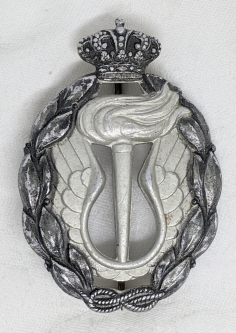 WWII Italian Air Force Strategic Reconnaissaince  Badge in Silver by Bomisa. Exceptional Condition.