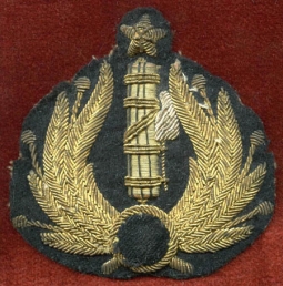1930s-WWII MVSN (Milizia Volontaria per la Sicurezza Nazionale) Officer Black Cap or Fez Badge
