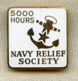 Rare WWII US Navy Relief Society Badge for 5,000 Volunteer Hours