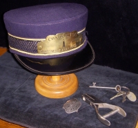 Ca 1900 Portsmouth NH Electric Railway Conductor Hat, Badge, Keys, & Ticket Punch