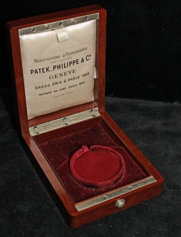Exquisite Late 19th C. Patek Philippe Box & Serial #'d Paperwork for 18K Gold Minute Repeater #17461