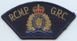 1976 Royal Canadian Mounted Police (RCMP) - Gendarmerie Royale du Canada (GRC) Badge Dark Backing