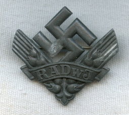 WWII Nazi Young Women's Labor Party (RADwJ) Member Badge