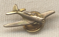 Gold-Filled WWII North American Aviation AT-6 "Texan" Trainer Pilot Qualification Lapel Pin