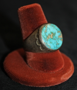 1930's Navajo Silver & Turquoise Round Bezel Set Ring