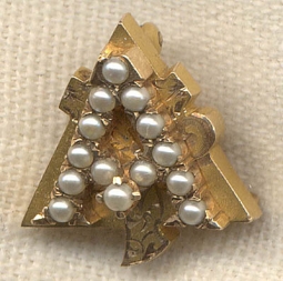 1943 Alpha Gamma Delta Sorority of Northwestern University Pin in Gold