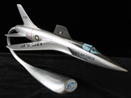 Super Cool Vintage Mid-1960's Republic F-105 Thunderchief Large Aluminum Factory Model