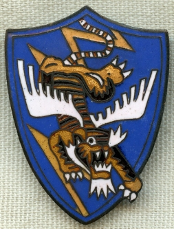 Rare WWII USAAF 23rd Fighter Group, 14th AF DI Type 23 A5. Smaller Size with Darker Blue Background