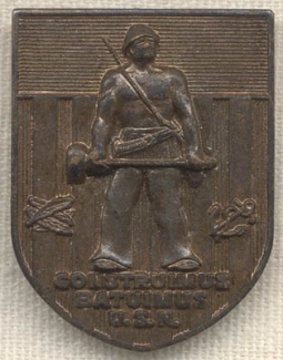 WWII USN/USMC Seabee badge