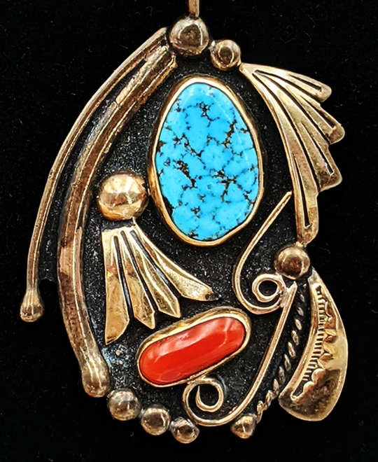 14k Gold Vintage Navajo Coral Native American Necklace 14k Gold Vintage Navajo Coral Native American Necklace