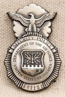 Scarce 1960s-70s USAF Security Police Beret Badge # A41152
