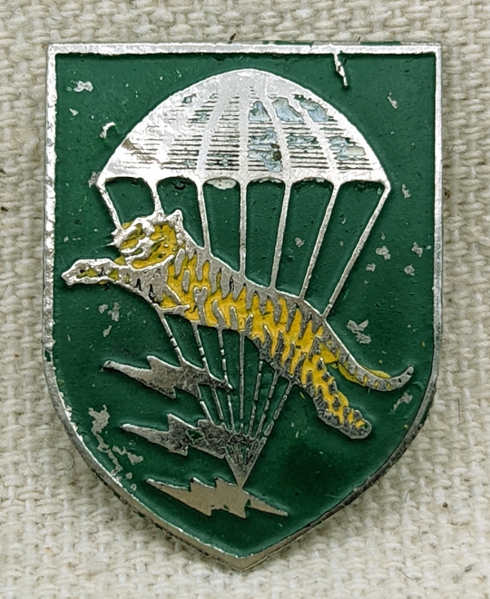 ca 1965 RVN Republic of Vietnam Army Special Forces Beercan DI