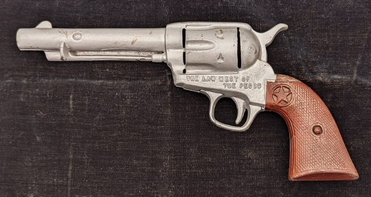 1936 Texas Central Toy 6-Gun Judge Roy Bean The Law West of the Pecos in Exceptional Condition