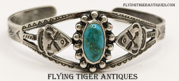 Great 1930s-40s Fred Harvey Era Navajo Sterling & Turquoise Bracelet. Nice Stone Fun Stamps