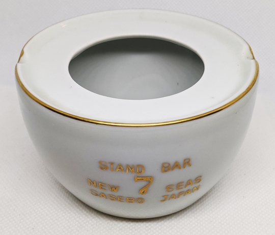 Great Vietnam War era Adv. Ashtray from Sasebo Japan for the Stand Bar "New 7 Seas"