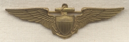 Circa 1920 Unmarked US Navy Pilot Wing by Robbins (Closed Flukes)