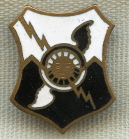 1930's 61st Coast Artillery Regiment DI Distinctive Insignia by Meyer in Pinback