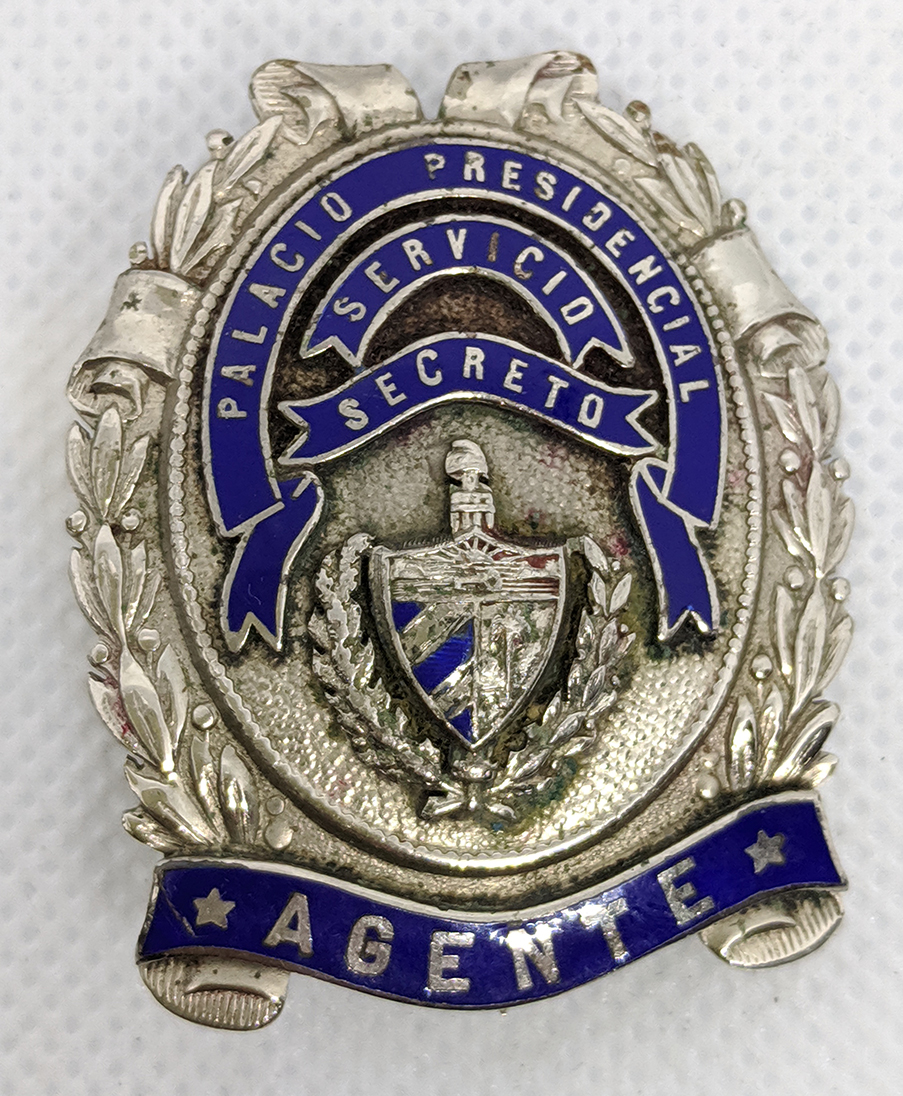 Fantastic Early 1950s Cuban President Palalce Secret Service Agent Badge Flying Tiger Antiques Online Store