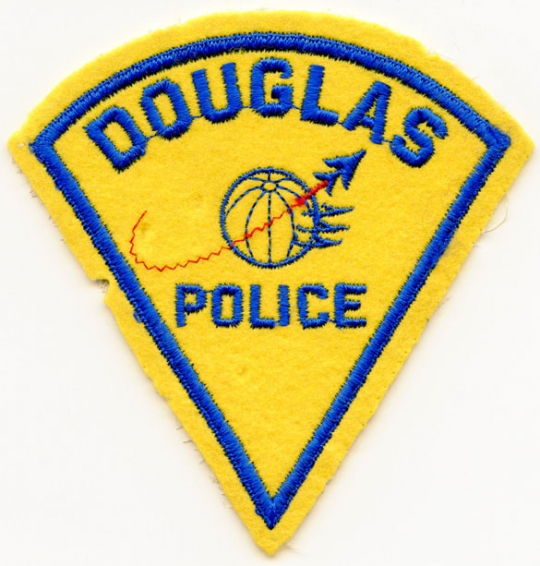 Rare Mid-1950s Douglas Aircraft Police Patch (Light Contrail)