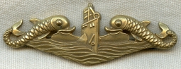 Excellent, Early WWII USN Officer Sub Dolphin by H&H Imperial w/ Variant Eagle Head Mark