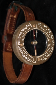 WWII US Army Engineers Wrist Compass with Original Leather Band Nice Condition
