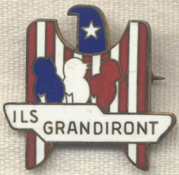 RARE WWII Aviation Cadet in US Centre de Formation du Personnel Navigant en Amrique Badge