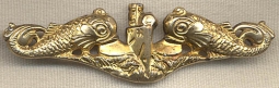 Korean War Period USN Officer's Sub Dolphin Badge by H+H in Gold Fill