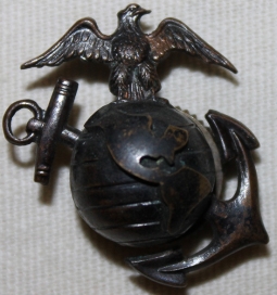 Late WWII USMC Officer Undress Greens Collar EGA Unmarked by Meyer