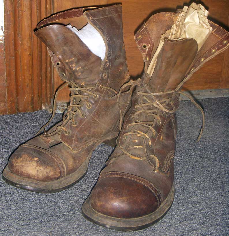 Pair WWII US Army Paratrooper Boots Size 9 1/2 D: Flying Tiger Antiques ...